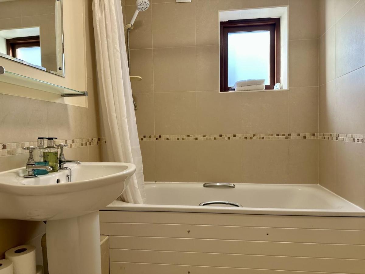 Super Apartment Next To Bicester Village Sleeps 4 Exteriör bild